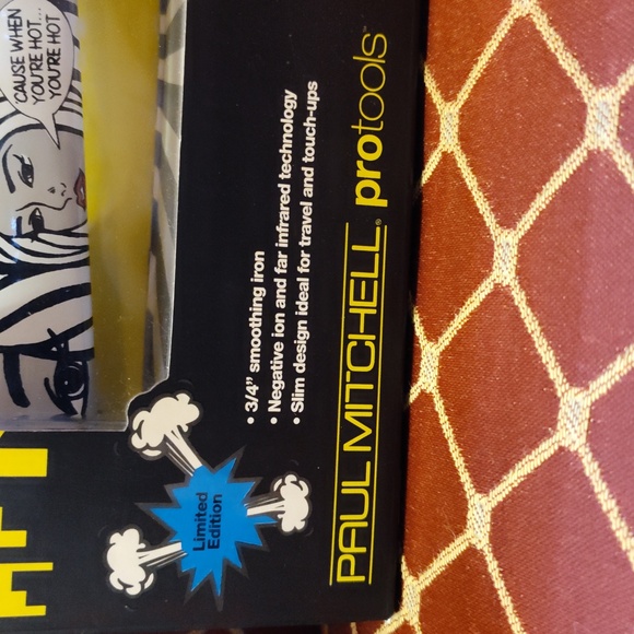 Paul Mitchell Express Mini 3/4" smoothing Iron (Limited Edition - Picture 2 of 6